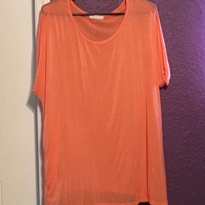 Never worn-Loose fitting shirt
